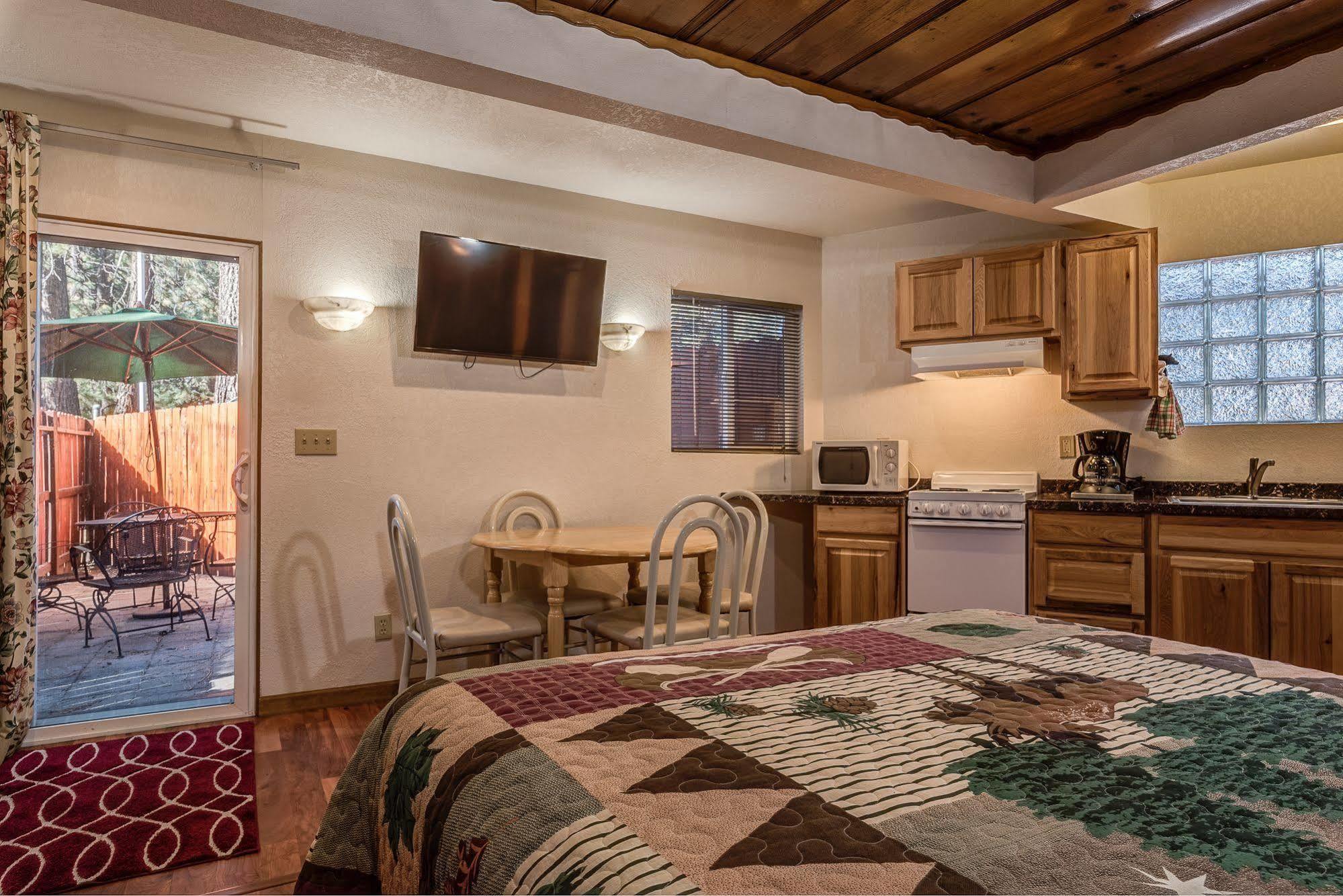 Doc'S Cottages South Lake Tahoe Stateline Exteriör bild